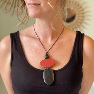 Red/Black Double Oval Tinted Wood Necklace