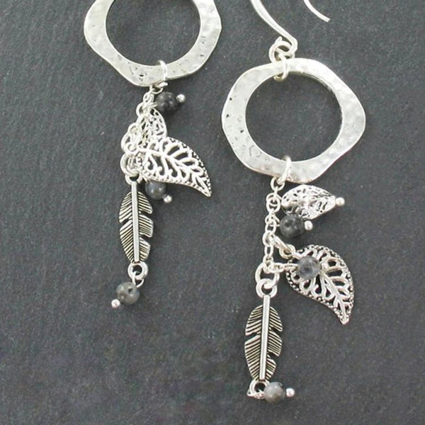 Beaten Ring With Leaf Charms Earrings