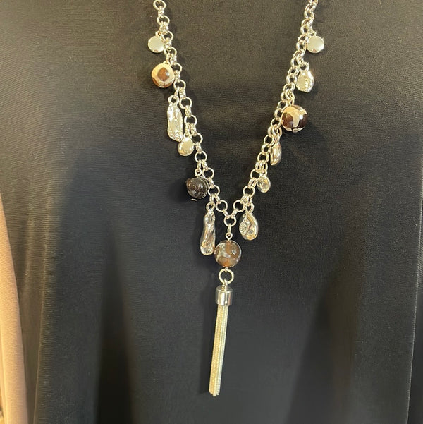 Merx Grey Agate Fashion Necklace
